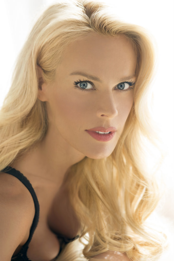 Heidi Albertsen — Beauty portfolio photograph 7
